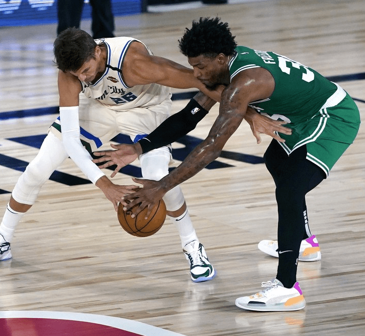 开云-关于塔图姆巅峰对决，字母哥与30激战RNG分钟，绝杀胜负难料！的信息